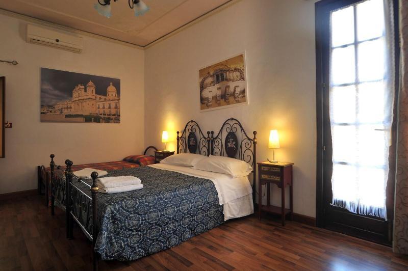 Il Giardino Di Pietra Bed & Breakfast Noto Eksteriør bilde