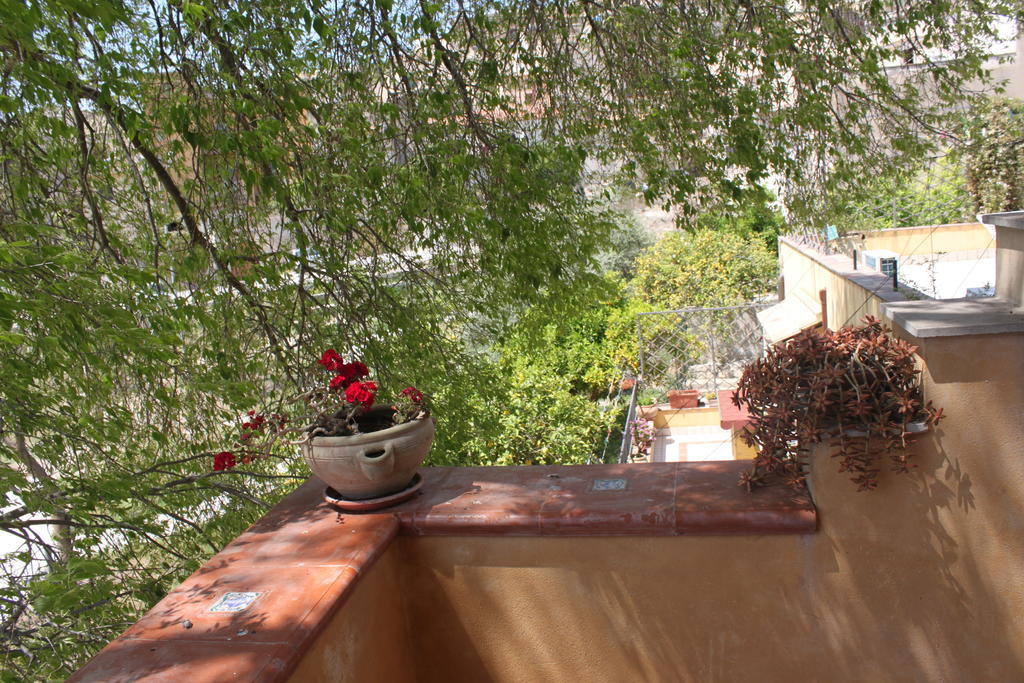 Il Giardino Di Pietra Bed & Breakfast Noto Rom bilde