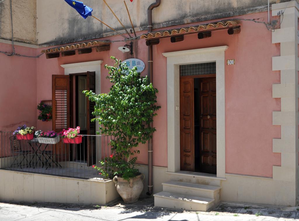 Il Giardino Di Pietra Bed & Breakfast Noto Eksteriør bilde